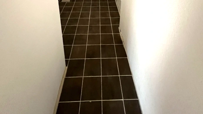 Tile flooring